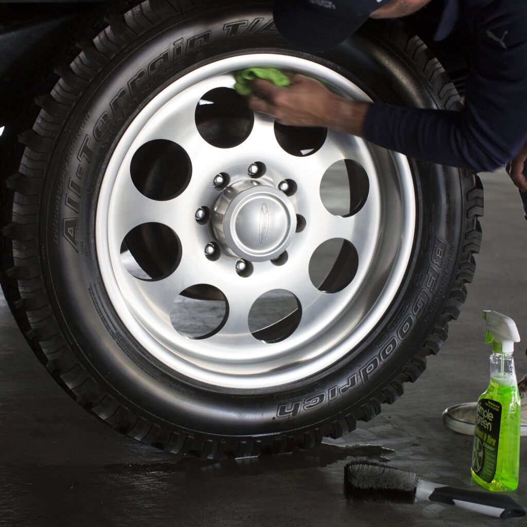 Simple Green® All Wheel Tire. 24 oz. Simple Green